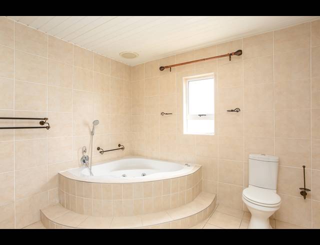 5 BEDROOM HOUSE RENTED IN PAROW VALLEY